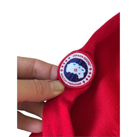 Canada Goose Red McLeod Sweater size S V-neck Pullover Merino Wool - Picture 10 of 14